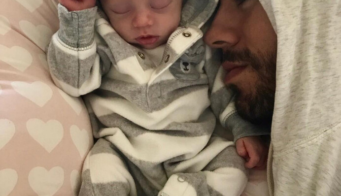 Сеть умилило видео с первенцем Иглесиаса и Курниковой