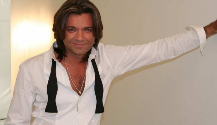 Известный российский певец признался в избиении жены