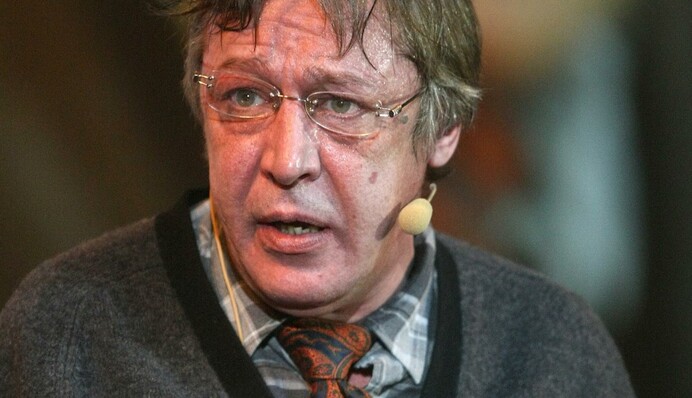 Сидел в гримерке и не пил: Орлуша стихами защитил матерщинника Ефремова