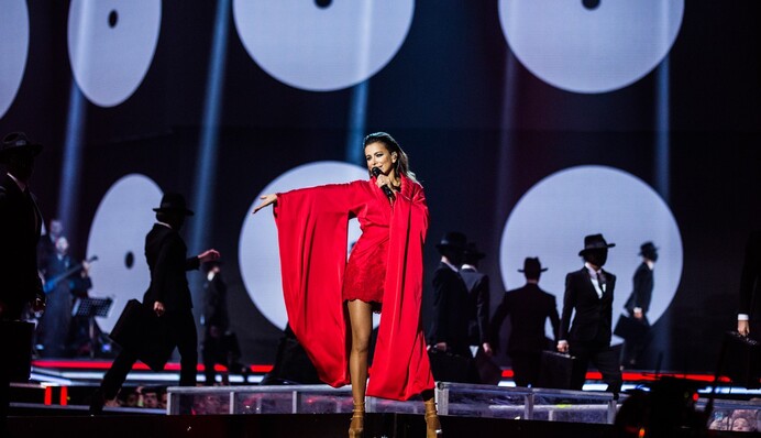 Известный украинский режиссер снимет фильм про Ани Лорак