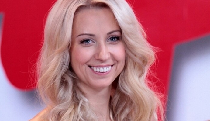 Украинская певица похвасталась фигурой в купальнике и татуировкой: опубликованы фото