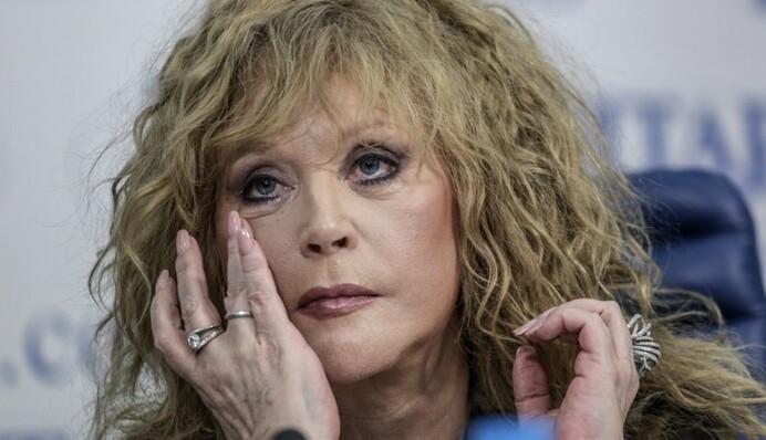 РосСМИ сообщили о тяжелой болезни Пугачевой