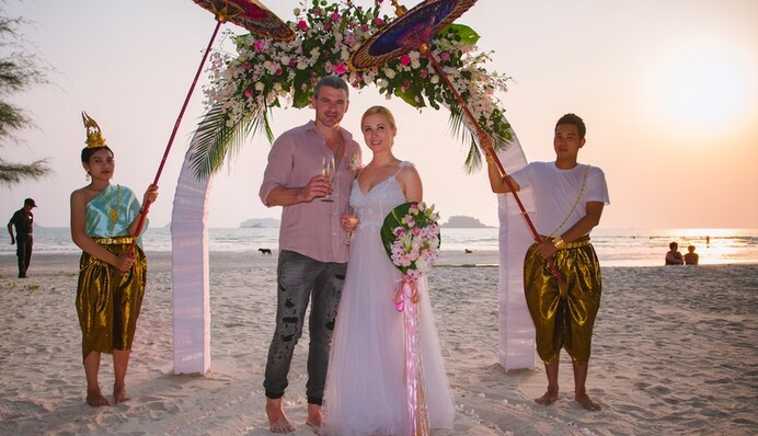 Появились подробности и яркие фото тайской свадьбы Матвиенко и Мирзояна