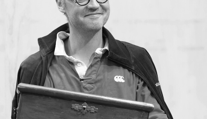 Умер известный британский актер: фото и биография