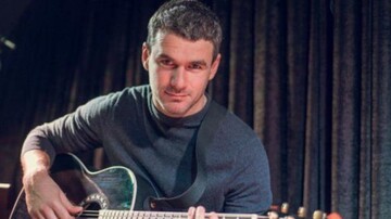 Популярный украинский артист попал в ДТП: шокирующее видео