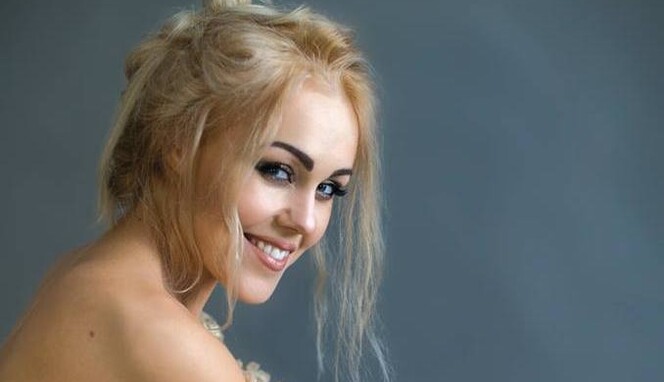 Голая украинская певица представила новую песню: опубликовано видео