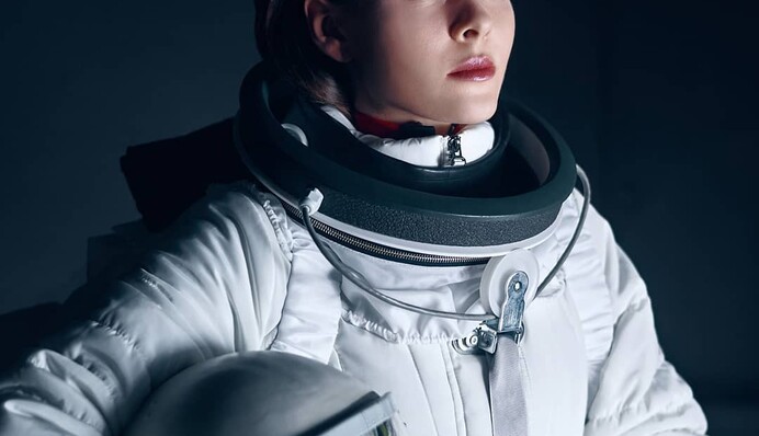 Любовь и космос в новом клипе The Hardkiss: опубликовано видео