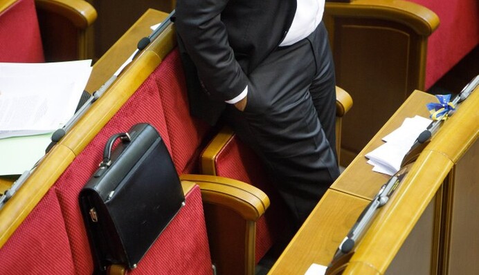 У Порошенка придумали, як врятувати корупціонерів і заробити мільярди