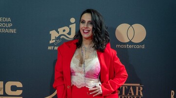 Золотая дзига-2018: эксклюзивные фото звезд с красной дорожки и победители