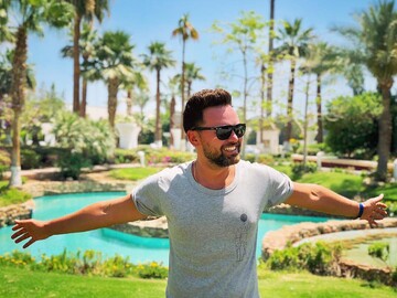 Известный украинский ведущий впервые станет отцом: трогательное фото