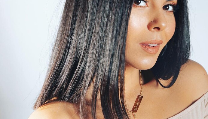 Каменских похвасталась фигурой в мокром боди: пикантное фото