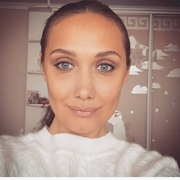 Перенесшая тяжелую болезнь ​украинская певица восхитила свежим видом: опубликованы фото