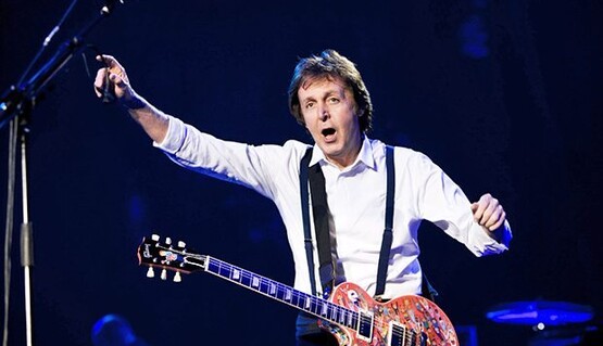 Маккартни получил от Елизаветы II Орден кавалеров почета: опубликованы фото и видео