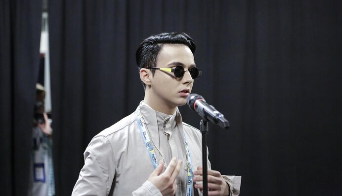 MЕLOVIN вживую спел перед фанатами в Лиссабоне: опубликовано видео