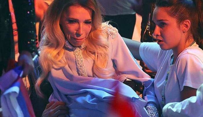 Жалко девочку: россияне жестко прошлись по фото плачущей после вылета с Евровидения Самойловой