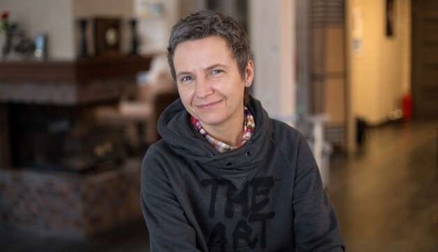 Пела в оккупированном Крыму: известную российскую артистку не пустили в Украину