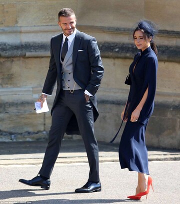 На свадьбу Гарри и Меган прибыли звездные гости и семья Миддлтон: опубликованы фото и видео