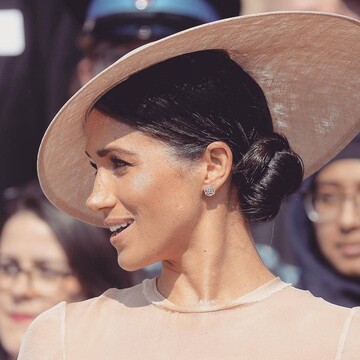 Меган Маркл и принц Гарри впервые появились на публике после свадьбы: фото и видео влюбленной пары