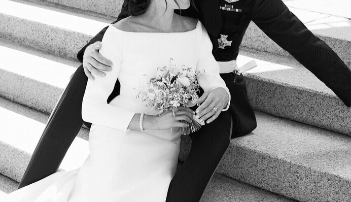 Принц Гарри и Меган Маркл представили официальные фото со дня свадьбы