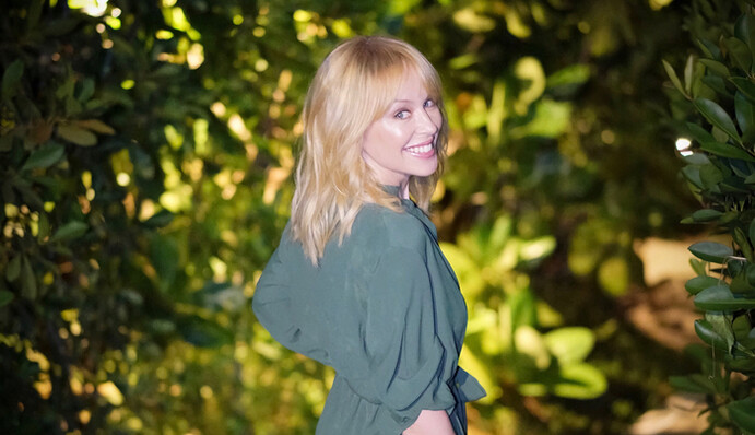 50-летняя звезда отметила юбилей голым фото