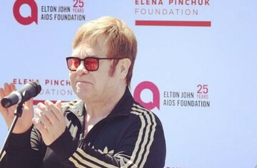 Горжусь Украиной: Элтон Джон похвастался фото из Киева