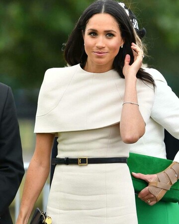 Элегантная Меган Маркл впервые вышла в свет без принца Гарри: опубликованы фото и видео
