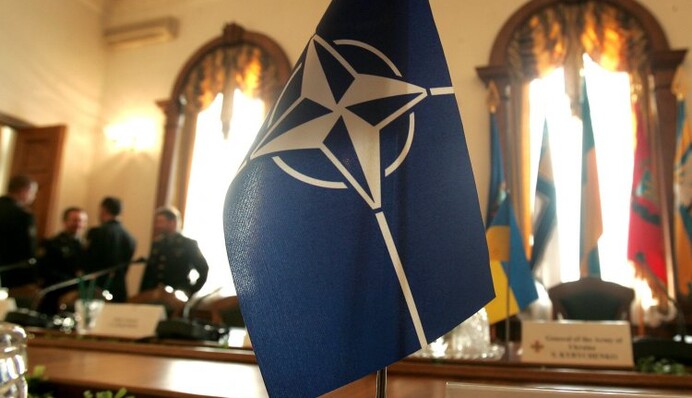 Безпека за версією Порошенка: Україну підтягнули до НАТО, але 