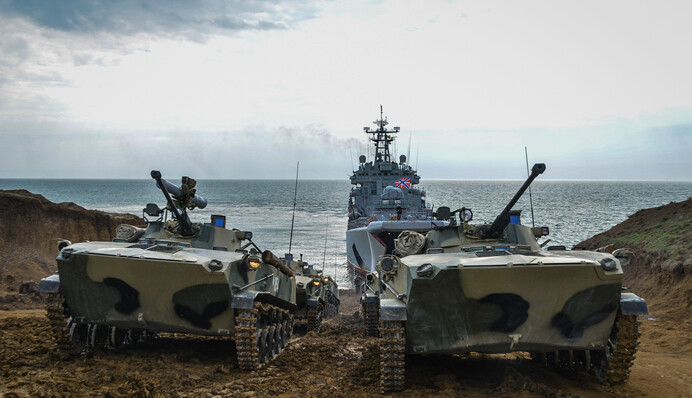 В Росії великі проблеми в Криму: Кремль хоче захопити одразу два моря