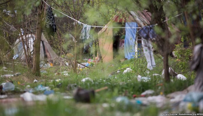 Хитрость России и еще одна версия: кто стоит за нападениями на ромов в Украине