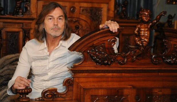 Сглазили: автор портретов Путина и Януковича пожаловался на страшную рану