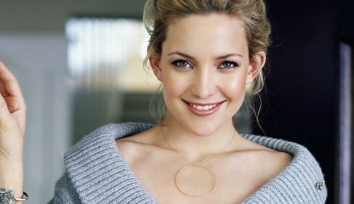 Голливудская звезда похвасталась беременным животиком: яркие фото