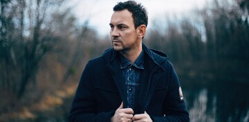 С машиной известного украинского музыканта произошло опасное ЧП: фото последствий