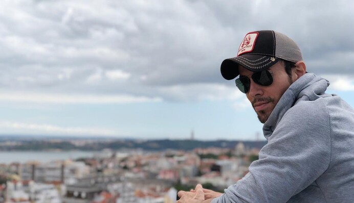 Иглесиас умилил поклонников трогательным видео с ребенком