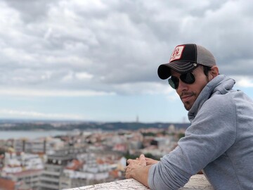 Иглесиас умилил поклонников трогательным видео с ребенком