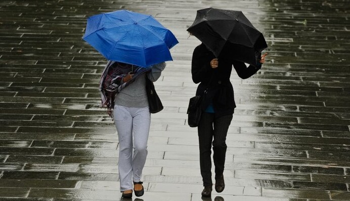 Накриє дощами з грозами: яка погода чекає українців у липні