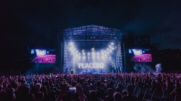 Идолы британского рока выступили на Atlas Weekend в Киеве: яркие фото и видео