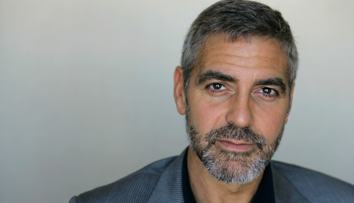 Джордж Клуни попал в аварию на мотоцикле: появилось фото последствий