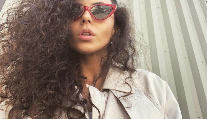 Малышка на миллион: Каменских восхитила поклонников соблазнительными фото