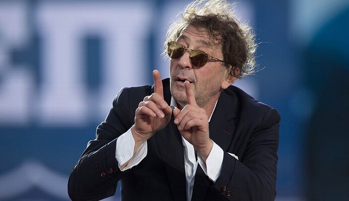 Любимый певец Путина оконфузился во время выступления: опубликовано видео