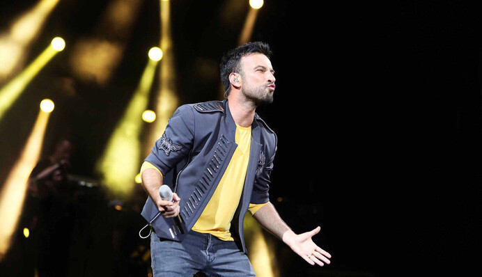 Знаменитый певец впервые стал отцом: трогательное фото