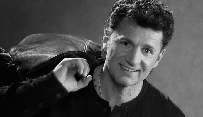 Умер известный российский певец: фото и лучшие песни