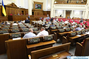 Выхода нет: почему из Рады хотят, но не могут сбежать депутаты