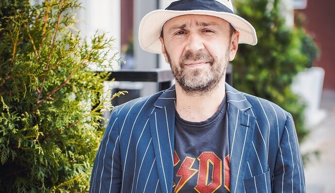 Шнуров закрутил роман с близкой подругой жены: фото избранницы