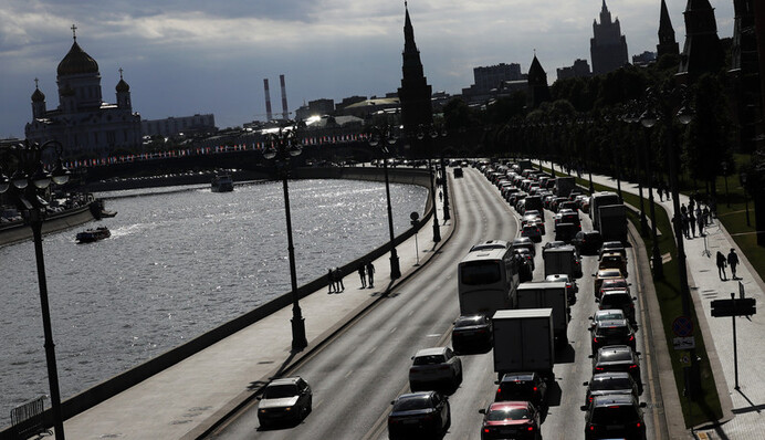 Кремль подбрасывает 