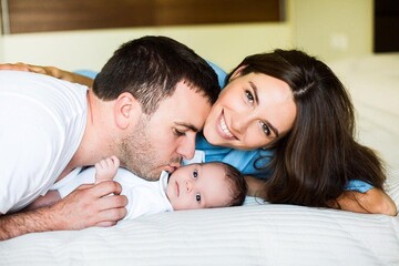 Известный украинский телеведущий умилил сети трогательным семейным фото