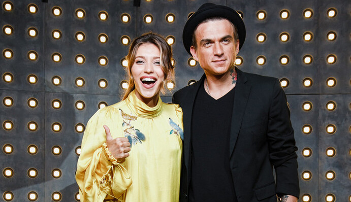 Тодоренко заподозрили в беременности от известного российского певца: опубликованы фото и видео