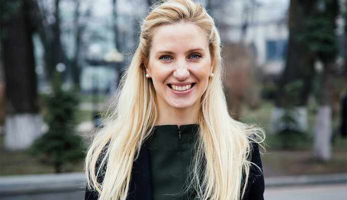 Депутат Рады вышла замуж за британского юриста: фото со свадьбы