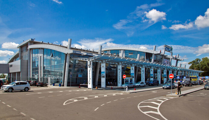 Невзаимовыгодное партнерство, или для кого зарабатывает аэропорт 