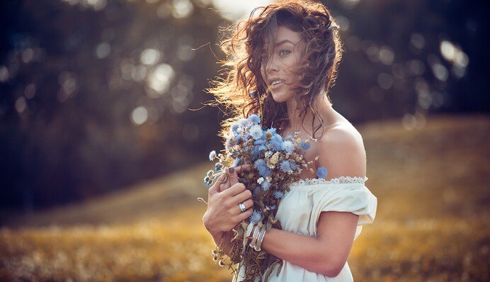 Известная певица стала новой ведущей 