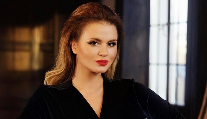 Известная российская певица угодила в базу 